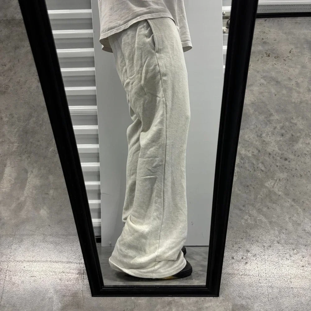 Vintage Y2K/2000s Cream Flared Sweatpants Fits M